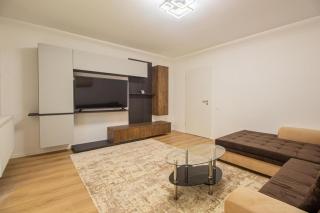 Coresi Mall Studio Nearby Shops and Comercial Center - Brasov - 0