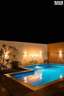 StayVista at Golden Ridge - Pool, BBQ, Bonfire - Jaisingpur - 4