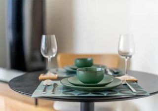 Luxury Studio Apartment With Canal View & Seaview - 8