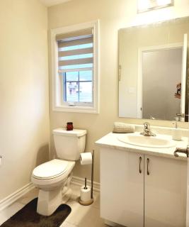 Whole House 4 Bedrooms 6 beds 3 bath family friendly Quite and relaxation area - Gravenhurst - 5