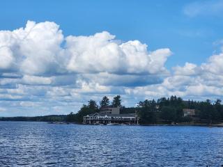 Whole House 4 Bedrooms 6 beds 3 bath family friendly Quite and relaxation area - Gravenhurst - 9