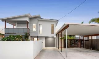 Chic Coastal Home on Orealla - 9