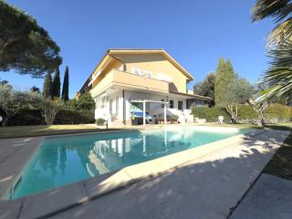 Residence Il Boschetto - Villa Con Piscina - 3