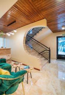 Hotel Gold Tower - 7