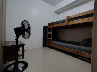 Shore Residences - 2 Bedroom Pool View Near Moa - Manila - 2