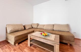 Amazing Apartment In Rovinj - Rovinj - 7