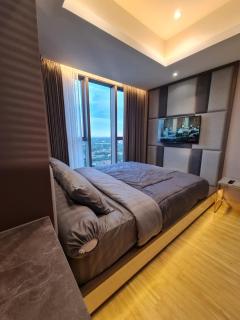 Best View Designer Style Apartement Branz BSD 1BR - Samporo - 9