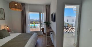 Serena Holiday Homes by LIVVO - Playa Blanca - 2