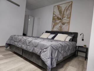 Doppelzimmer mit eigenem Bad - Ramstein-Miesenbach - 1