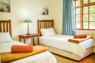 The Milking parlour Cottage - - 5