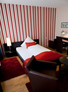 Suiten Hotel Dependance Laterne - Baden-Baden - 9