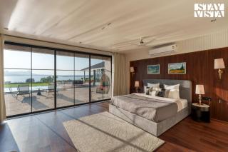 StayVista at Villa Wine with Pool, Jacuzzi, Bonfire - - 2