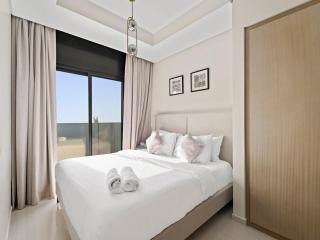 Bright & Modern 2BR Apartment with Balcony in Aykon City - 5