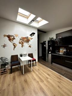 Cozy penthouse apartment in Old Town Bratislava - Bratislava - 4