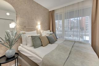 Riverfront by Downtown Apartments - 2