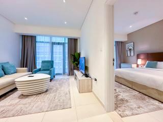 Beachfront Oasis with Panoramic Views - Seven Palm - Dubai - 4
