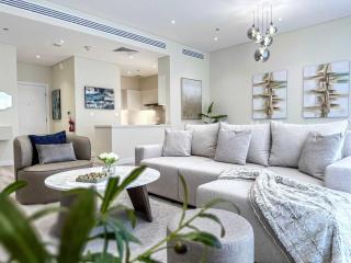 Luxury 1BR Suite with Direct Burj Al Arab View - 2