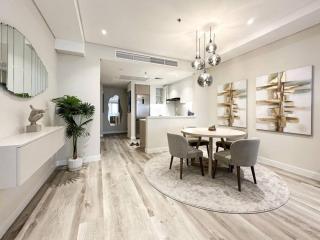 Upgraded Gorgeous 1BR at 5 Star Resort - Dubai - 2
