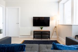Space Apartments - Two Bed Central Brentwood Apartment With Parking - 26 - Brentwood - 8