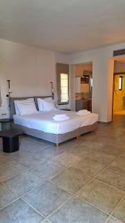 Margo Beach Hotel - 4