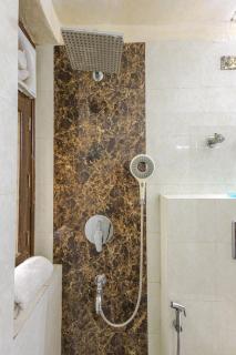 1 BHK, 2 Bthroms in Vasant kunj - New Delhi - 2