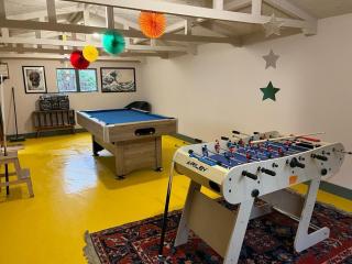 Panteg - a gorgeous retreat near the coast for 10 - 3