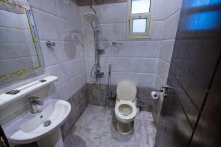 ملاذ راقي - Riyadh - 8