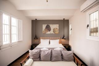 luminous top floor apartment with terrace - Barcellona - 5