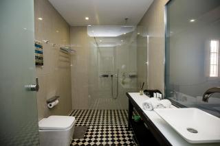 luminous top floor apartment with terrace - Barcelone - 4
