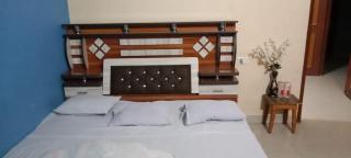 Hanumat guest house - Sultānpur - 6