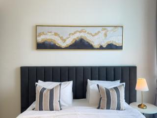 Cozy 1BR in JVC- Netflix, Pool, Pet Free - 0