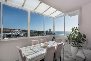 Stunning Beachfront Penthouse - Estepona - 3