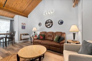 Mountain Inn Lodge 83 with Wintergreen Advantage - 0
