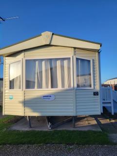 Lyons Robin Hood Accessible 6 Berth Caravan - Meliden - 8