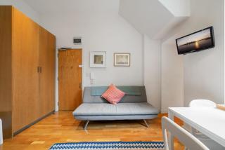Bright and Airy One Bedroom Condo, Olympia, Kensington - Londra - 2