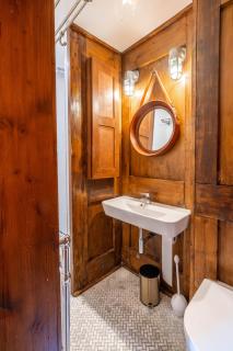 Swift Host - 2 Bedrooms - Norwich Lanes Duplex - Central - Great Location - Parking - 1