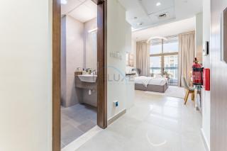 Community View Studio with Exclusive Private Balcony, Azizi Star, Jebel Ali by Deluxe Holiday Homes - 5