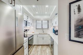 Ocean Trillium Suites 401 - 4