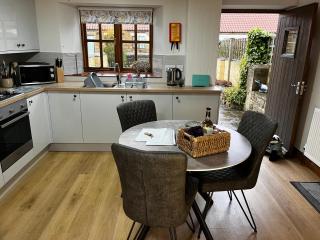 Badger Cottage - Scarborough - 0