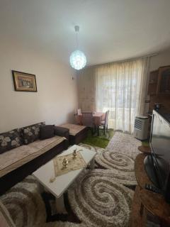 Ledi's Apartment - Gjirokastër - 2