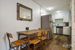 Near UT Campus Nightlife 1BR 1BA Apt Free Parkin By Austin Vacay - Austin - 8