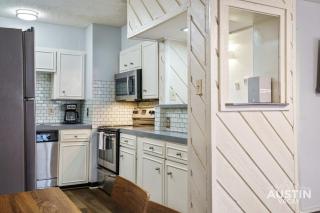 Near UT Campus Nightlife 1BR 1BA Apt Free Parkin By Austin Vacay - 7