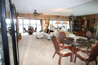 Pristine Condo with Panoramic Water Views - Englewood - 9