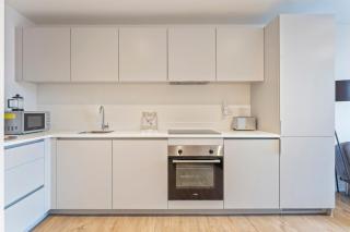 Central Birmingham Stay Apartment with Wifi - Birmingham - 6