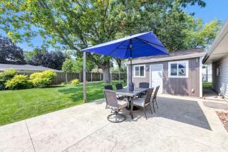 Charming 4-Bedroom Home Short Walk to Lambeau - Ashwaubenon - 8