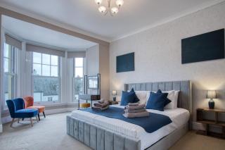 The Lanterns - 9 Bedroom - Sleeps 17 - Saundersfoot Village Centre - 2