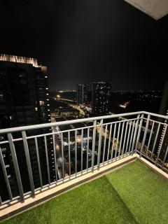 Masriya's Homestay Southville - 8