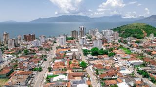Chalés por temporada no Villagio Santa Mônica, em Caraguatatuba - Caraguatatuba - 3