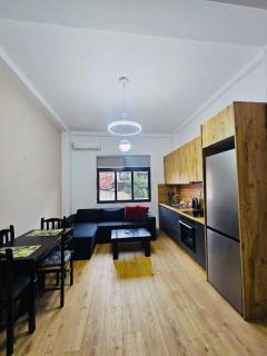 Prime Location Cozy Apartment near Pazari i ri - Tirana - 1