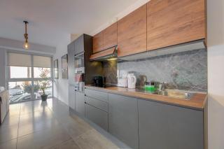 Kuya 3BR Maisonette By JL - Is-Swieqi - 7